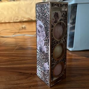 3 bath fizzlers / bath bombs